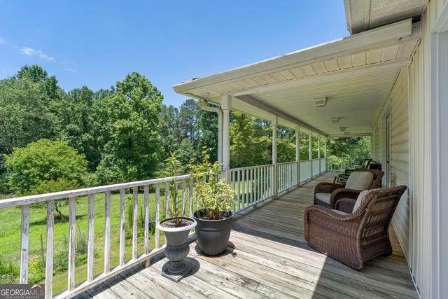 3967 C Loggins Road, Gainesville, GA 30506