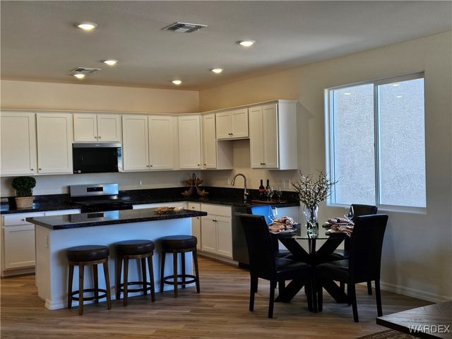 537 McAlister Drive, Bullhead City, AZ 86442