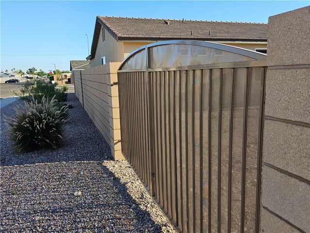 537 McAlister Drive, Bullhead City, AZ 86442