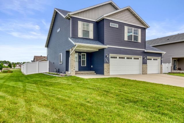 1202 Southwood Drive, Dilworth, MN 56529