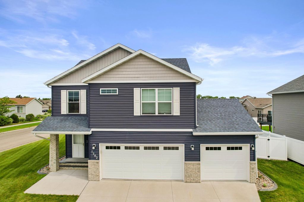 1202 Southwood Drive, Dilworth, MN 56529