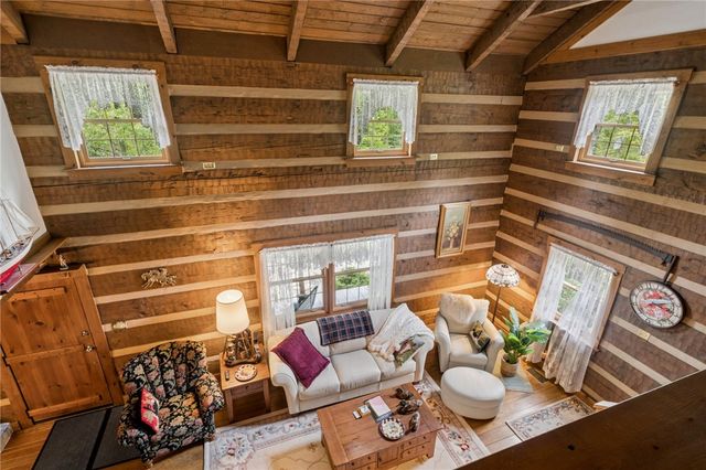 24 McCullough Hill Rd, Amwell, PA 15311