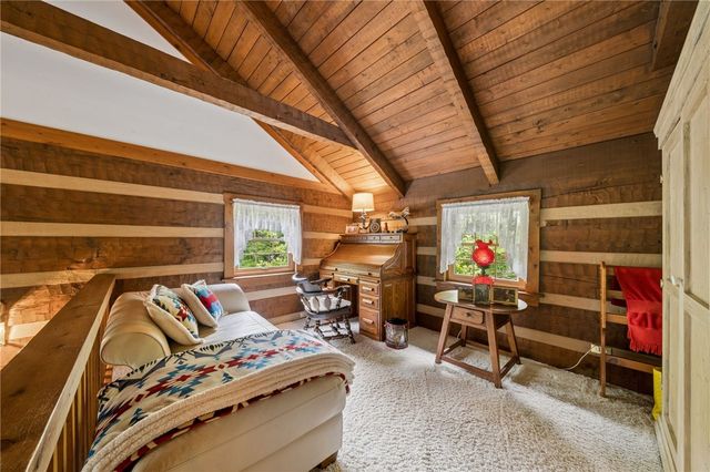 24 McCullough Hill Rd, Amwell, PA 15311