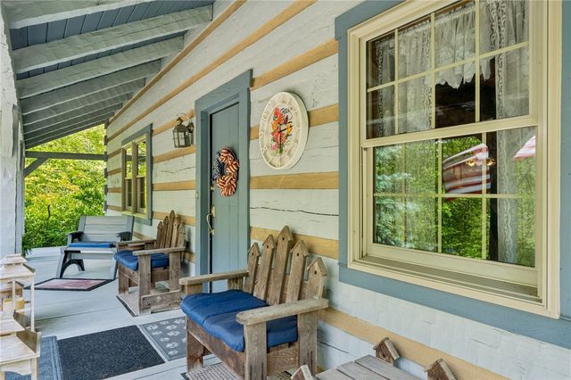 24 McCullough Hill Rd, Amwell, PA 15311