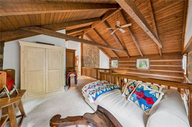 24 McCullough Hill Rd, Amwell, PA 15311