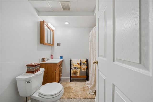 24 McCullough Hill Rd, Amwell, PA 15311