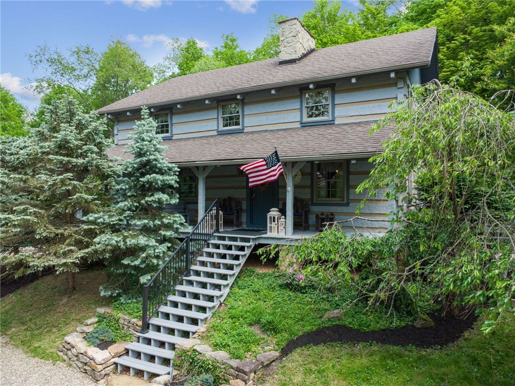 24 McCullough Hill Rd, Amwell, PA 15311