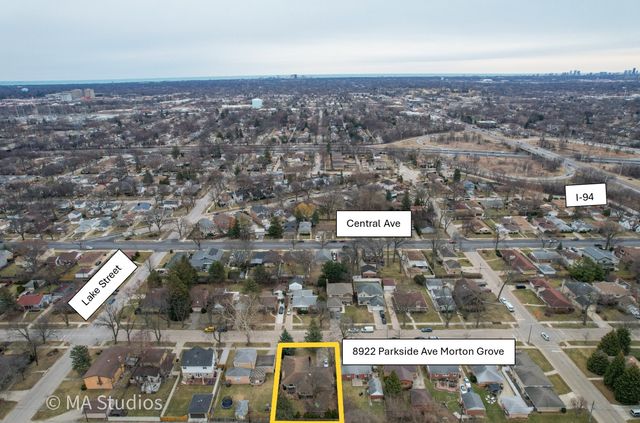 8922 PARKSIDE Avenue, Morton Grove, IL 60053