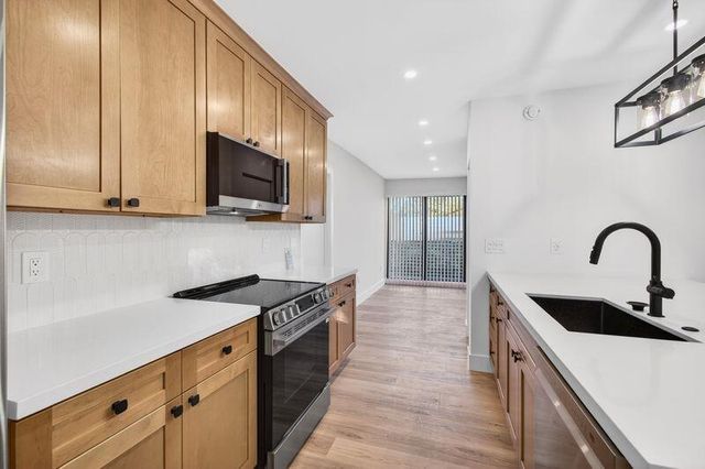 3830 Eastview Avenue, West Palm Beach, FL 33407