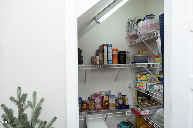 953 Ambergate Station, Apex, NC 27502