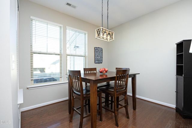 953 Ambergate Station, Apex, NC 27502