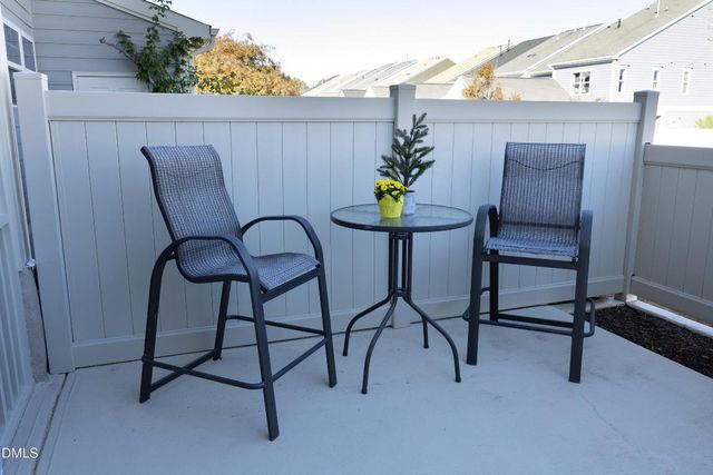 953 Ambergate Station, Apex, NC 27502