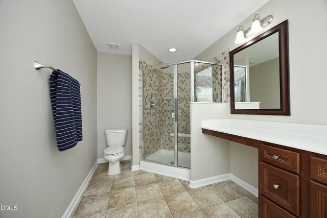 953 Ambergate Station, Apex, NC 27502