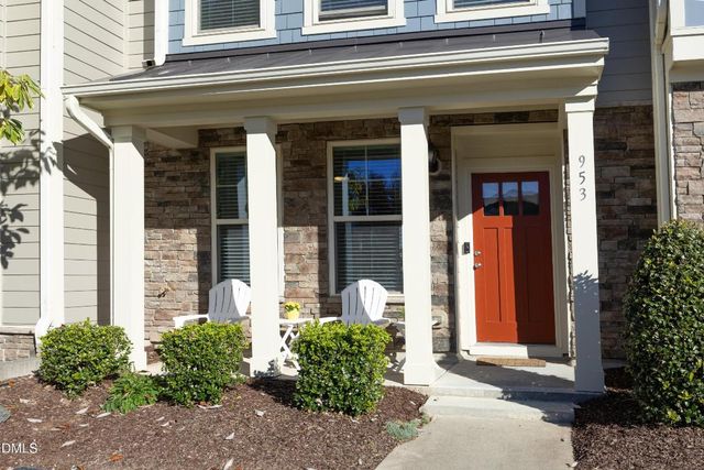 953 Ambergate Station, Apex, NC 27502