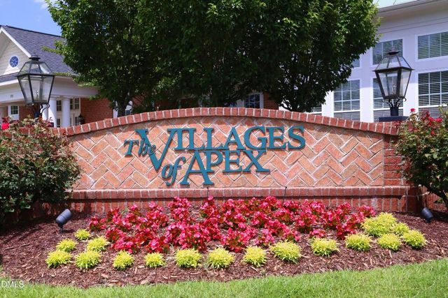 953 Ambergate Station, Apex, NC 27502