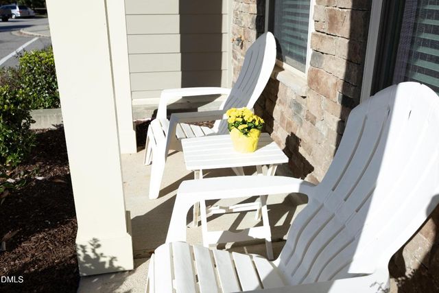 953 Ambergate Station, Apex, NC 27502