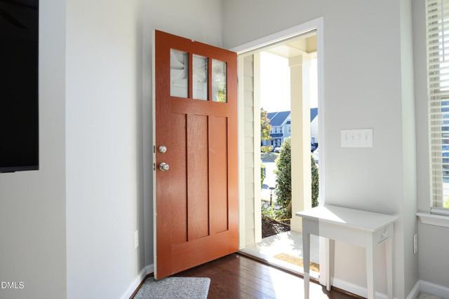 953 Ambergate Station, Apex, NC 27502