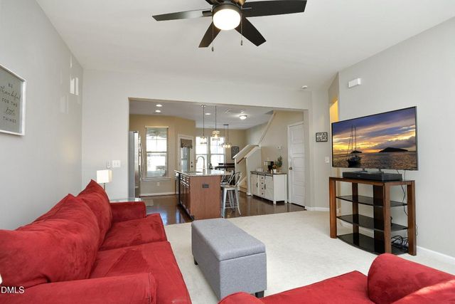 953 Ambergate Station, Apex, NC 27502