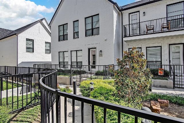 123 Garden Court E, Arlington, TX 76013