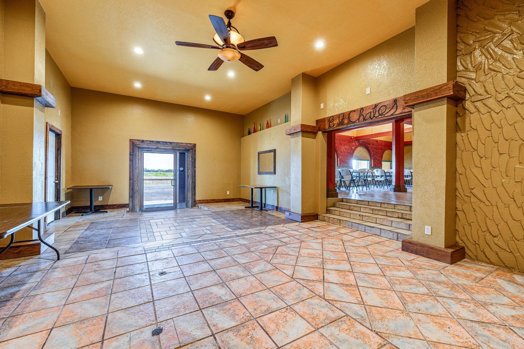 Image 5 of property listing at 1201 15th Street, Ozona, TX 76943