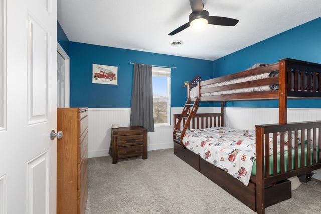 8940 Alanada Drive SE, Caledonia, MI 49316