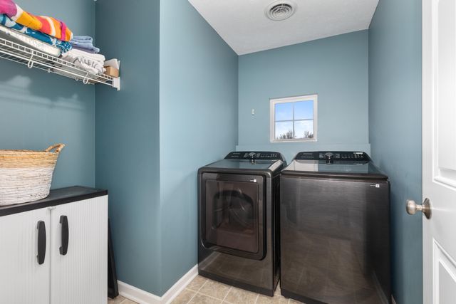 8940 Alanada Drive SE, Caledonia, MI 49316