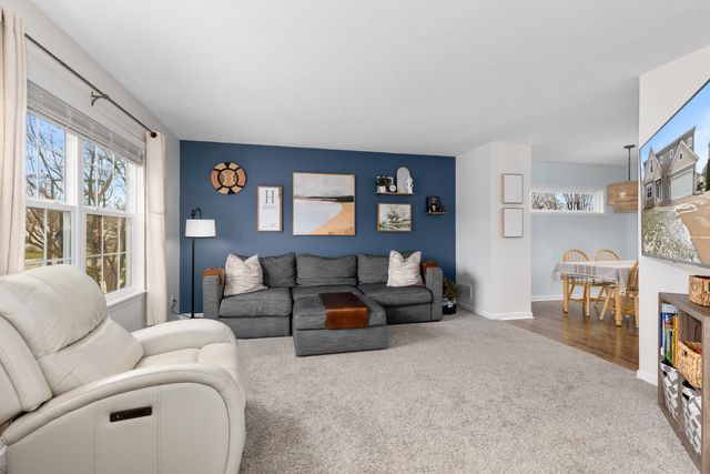 8940 Alanada Drive SE, Caledonia, MI 49316