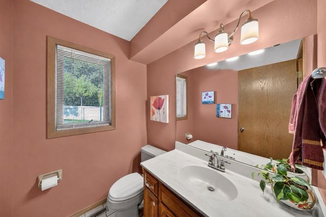 1116 Knoll Court NW, Rochester, MN 55901