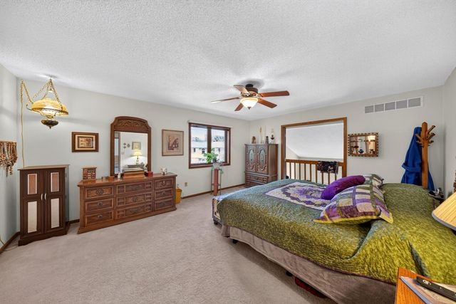 1116 Knoll Court NW, Rochester, MN 55901