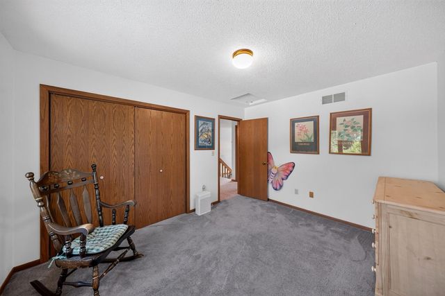 1116 Knoll Court NW, Rochester, MN 55901
