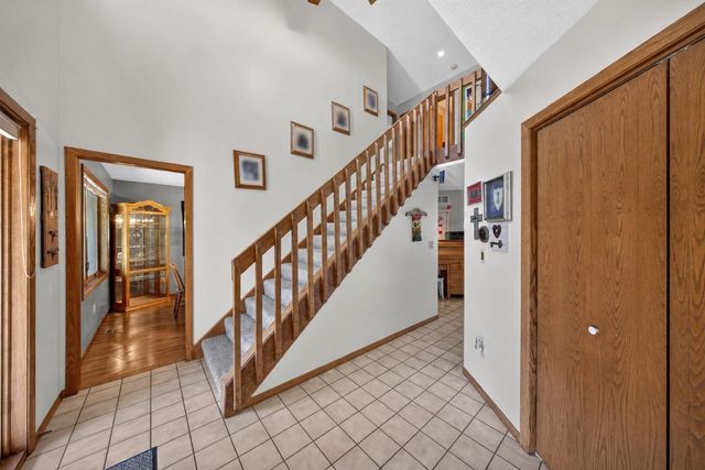 1116 Knoll Court NW, Rochester, MN 55901
