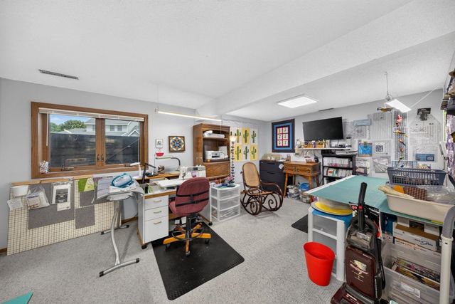 1116 Knoll Court NW, Rochester, MN 55901