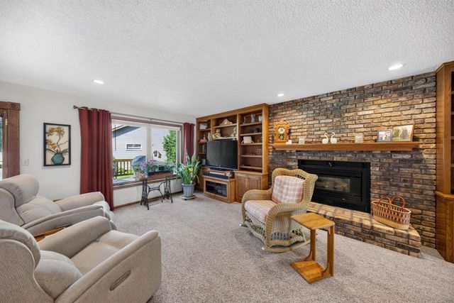 1116 Knoll Court NW, Rochester, MN 55901