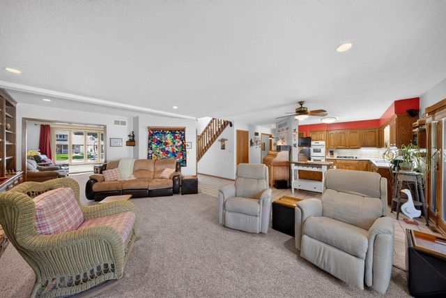 1116 Knoll Court NW, Rochester, MN 55901