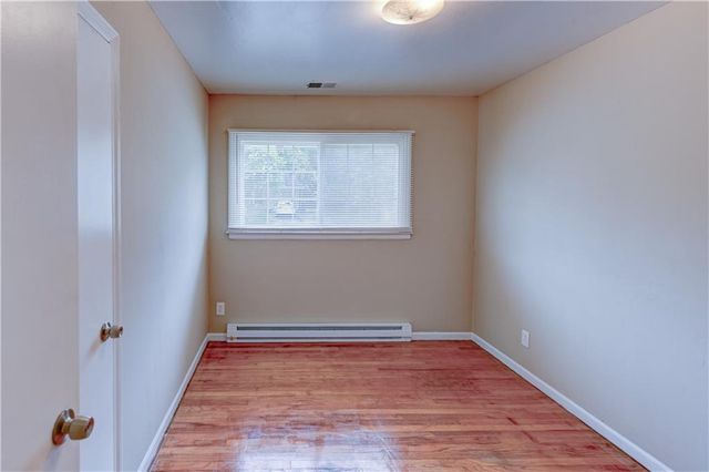 218 SW Opal Drive, Lee's Summit, MO 64081