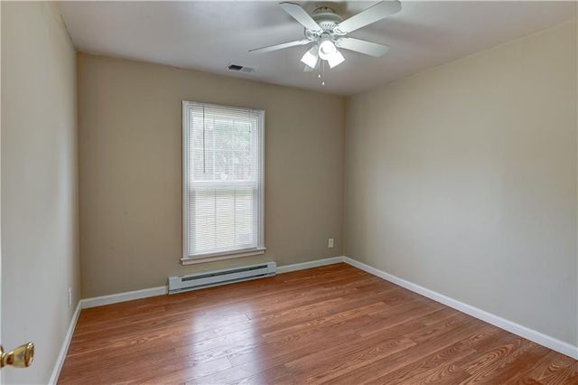 218 SW Opal Drive, Lee's Summit, MO 64081