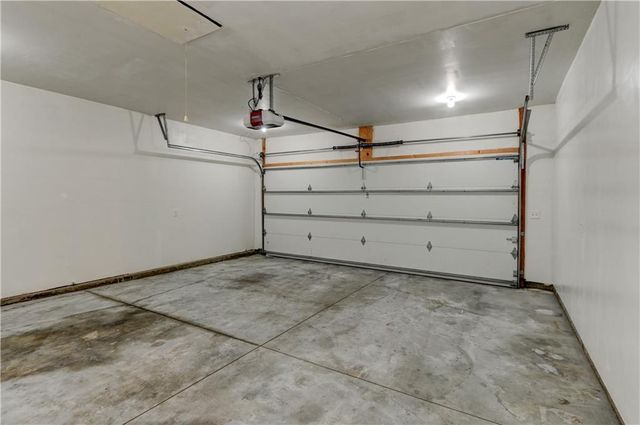 218 SW Opal Drive, Lee's Summit, MO 64081