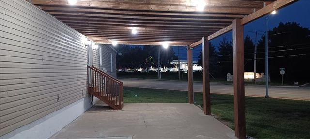 218 SW Opal Drive, Lee's Summit, MO 64081
