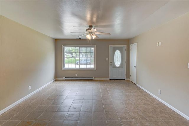 218 SW Opal Drive, Lee's Summit, MO 64081