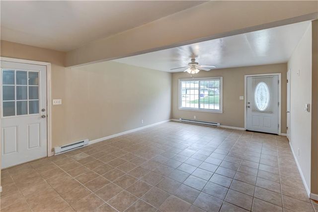 218 SW Opal Drive, Lee's Summit, MO 64081