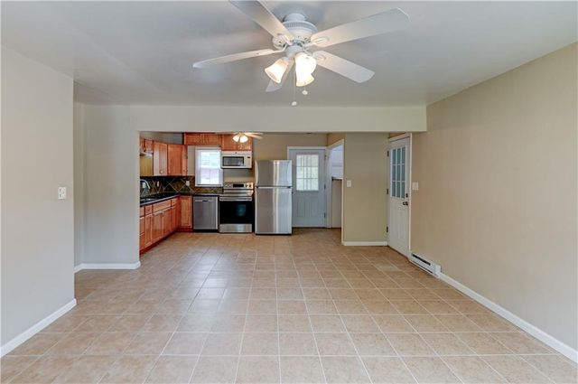 218 SW Opal Drive, Lee's Summit, MO 64081