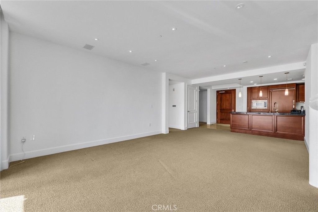 Image 19 of property listing at 3044 Scholarship, Irvine, CA 92612