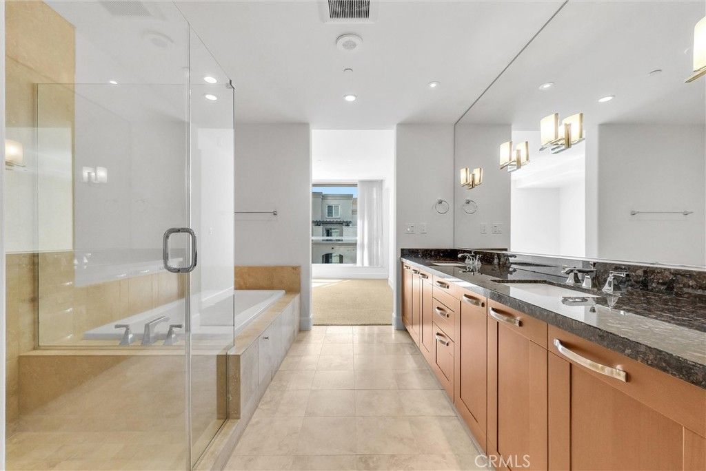 Image 38 of property listing at 3044 Scholarship, Irvine, CA 92612