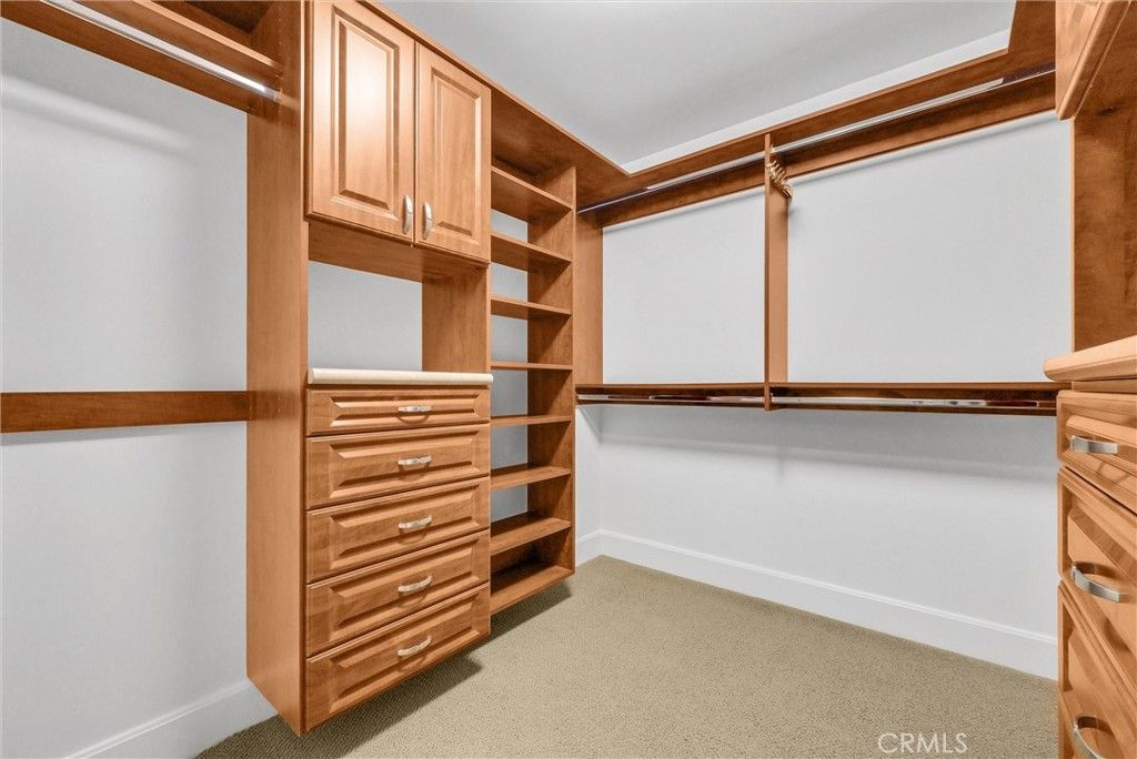 Image 40 of property listing at 3044 Scholarship, Irvine, CA 92612