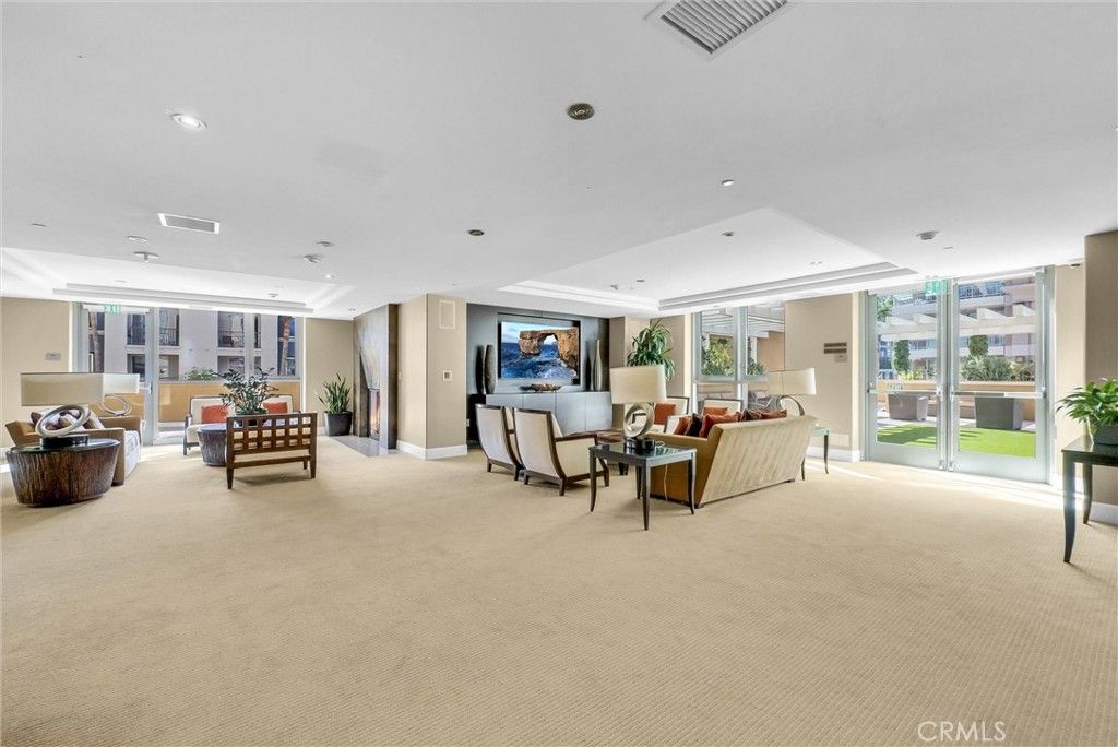 Image 45 of property listing at 3044 Scholarship, Irvine, CA 92612