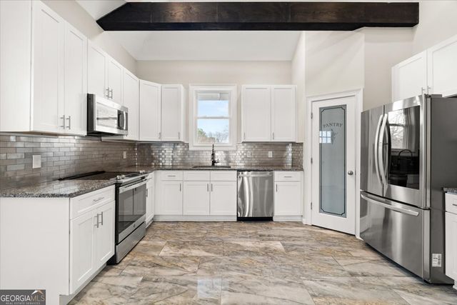 1394 Metropolitan Parkway, Atlanta, GA 30310