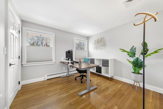 33 Old Farm Rd, Reading, MA 01867