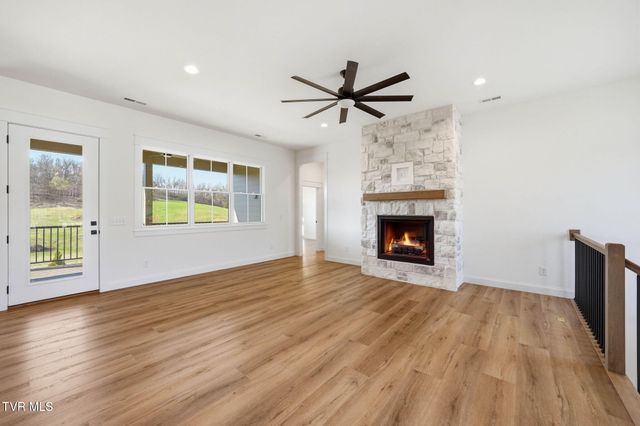 1082 Brumit Fields, Johnson City, TN 37615