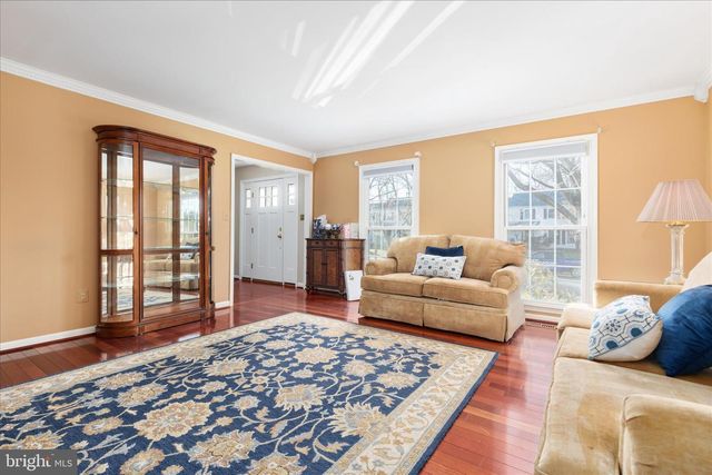 10283 CEDAR RIDGE DR, Manassas, VA 20110