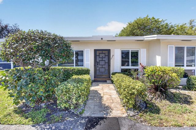 13740 Via Flora C, Delray Beach, FL 33484